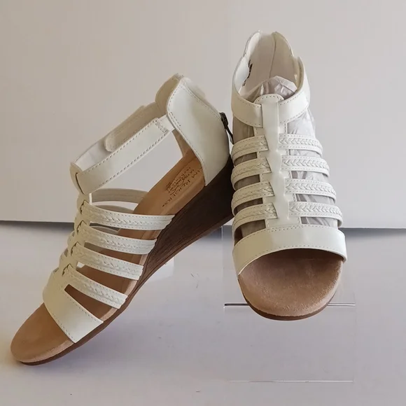 Kim Rodgers White Cresta ultra comfort sandals - Picture 2 of 13